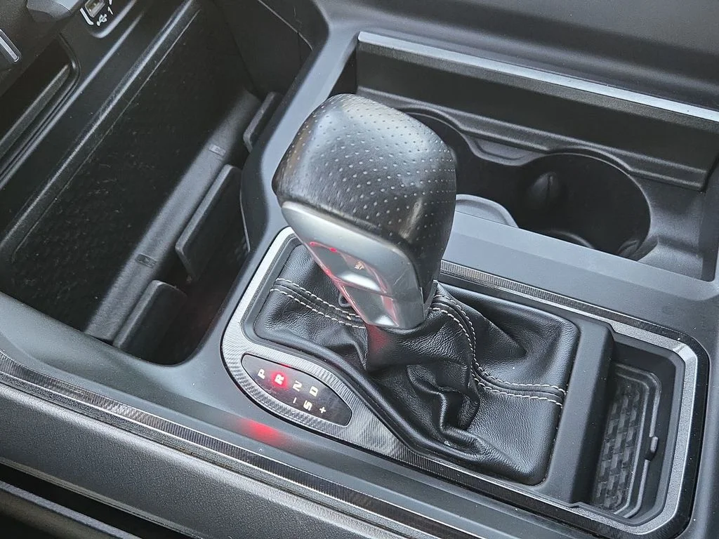 Used 2022 Black Ram Laramie image 39