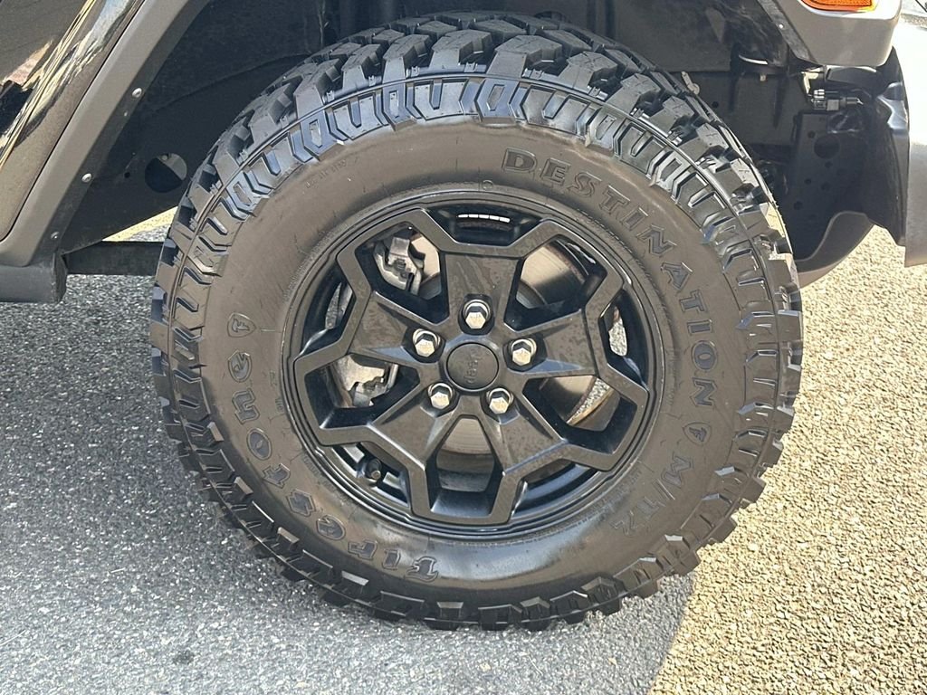 Used 2021 Black Jeep Willys image 10