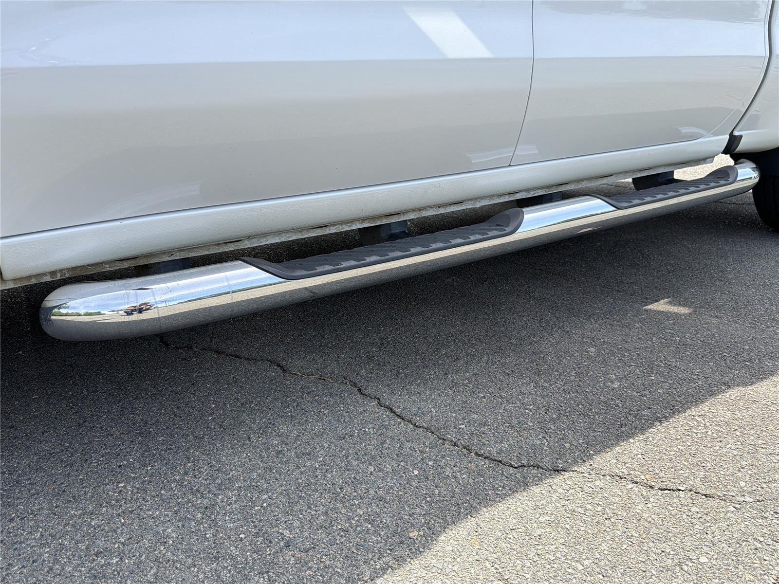 Used 2020 Iridescent Pearl Tricoat Chevrolet LT image 31