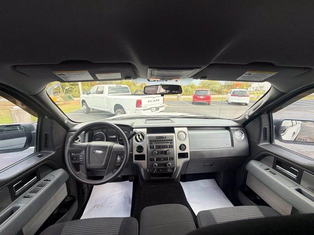 Used 2012 White Ford XLT image 35