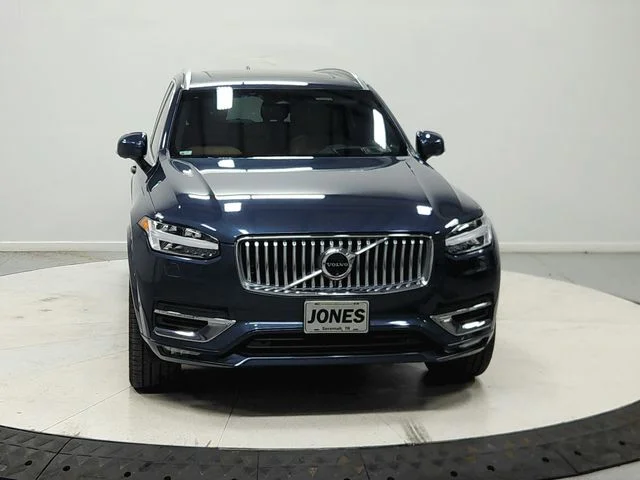 Used 2024 Blue Volvo Ultimate image 3