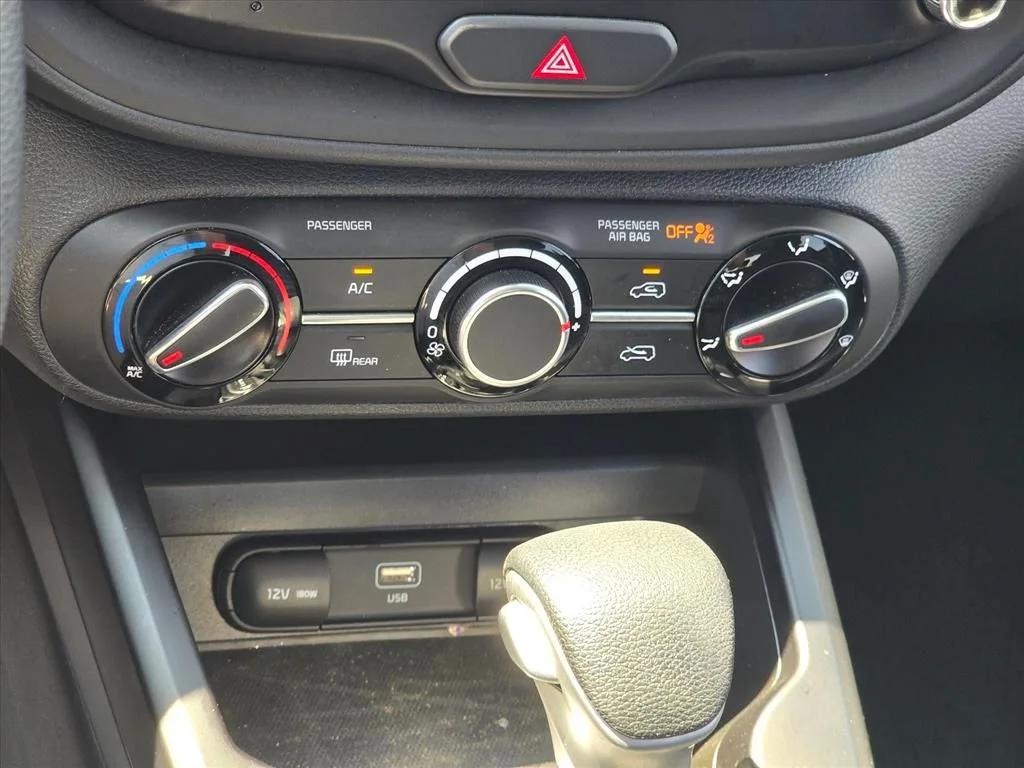 Used 2024 White Kia LX image 17
