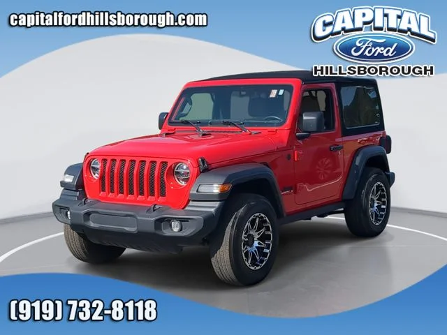 Used 2022 Red Jeep Sport S image 1