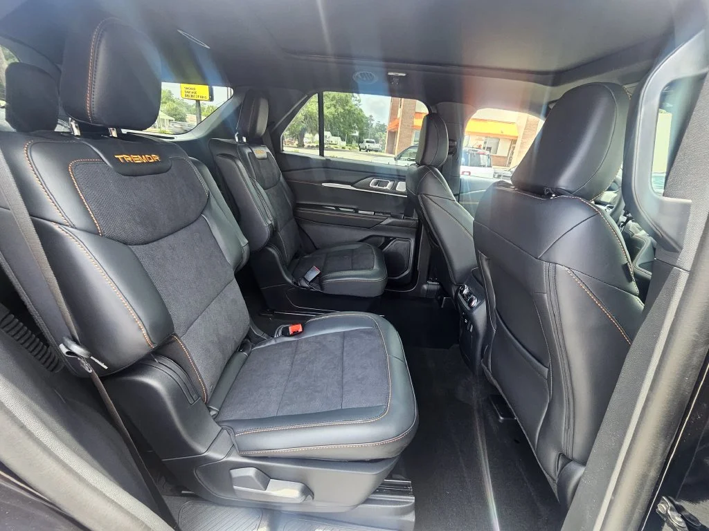 New 2026 Agate Black Metallic Ford Tremor® image 28
