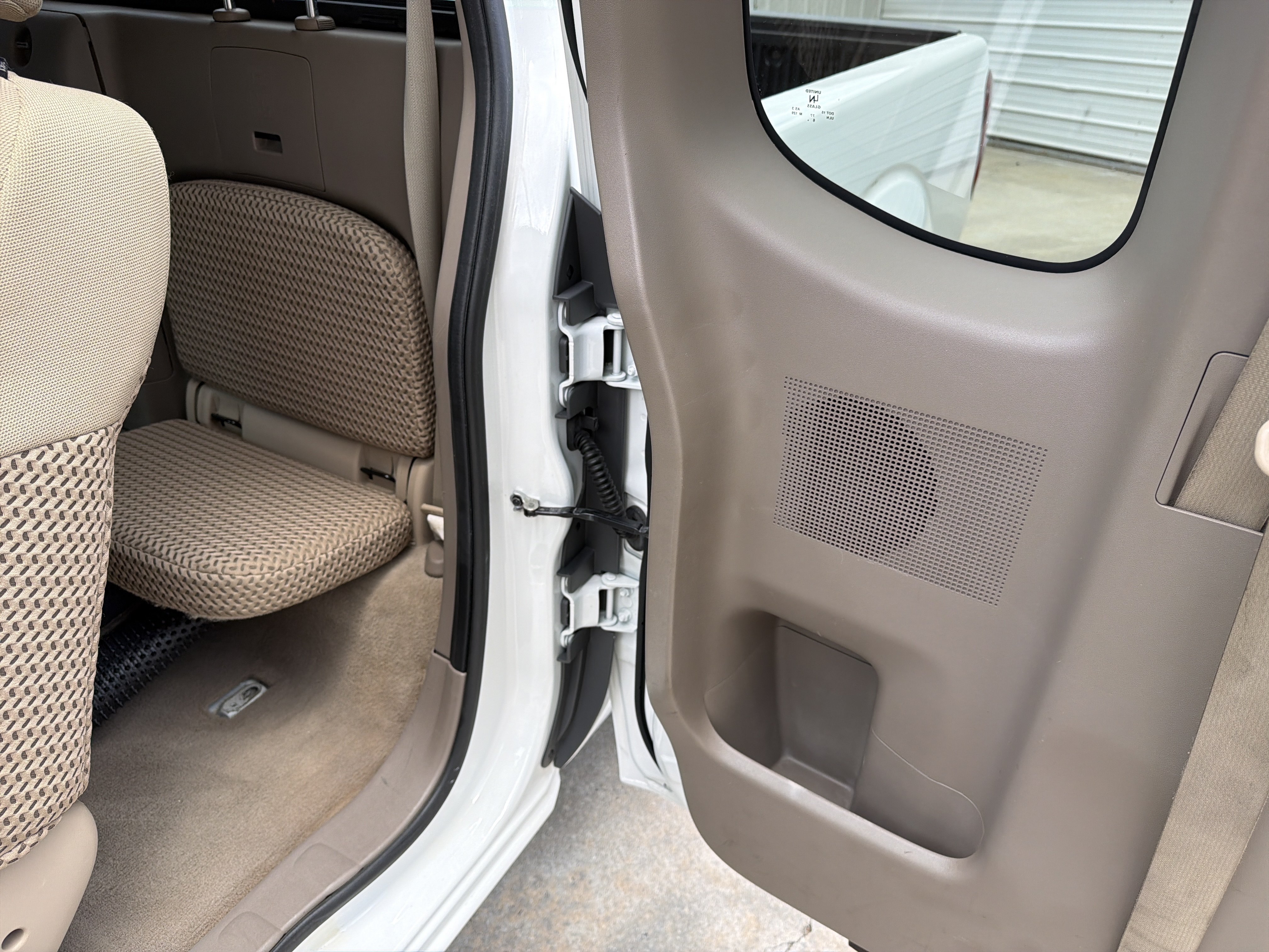 Used 2017 Glacier White Nissan SV image 22