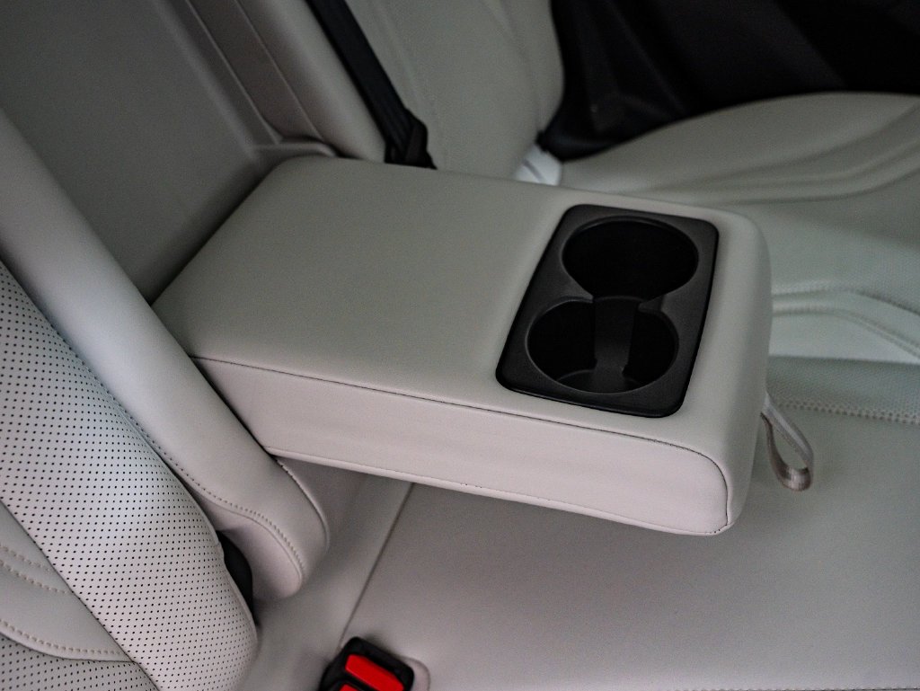 Used 2022 Space White Metallic Ford Premium image 41