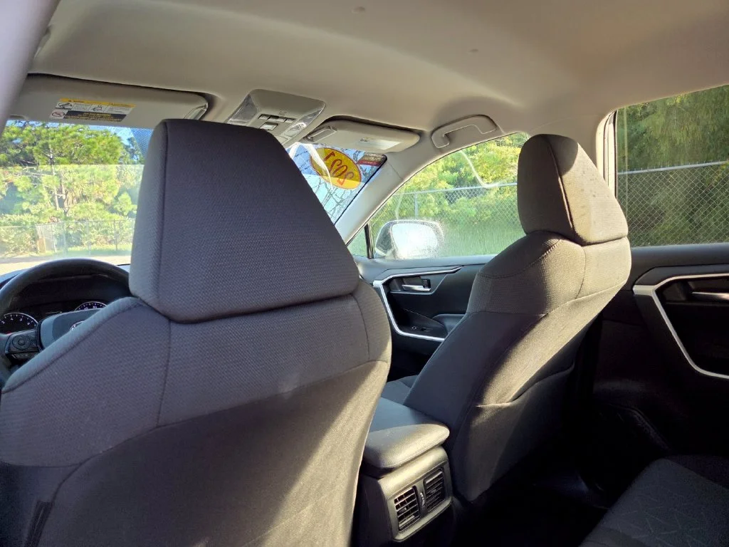 Certified Used 2021 Silver Toyota XLE image 23