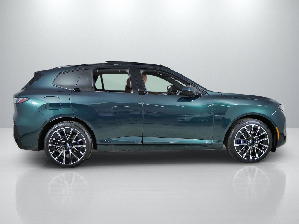 New 2027 Vancouver Green Metallic BMW  image 8