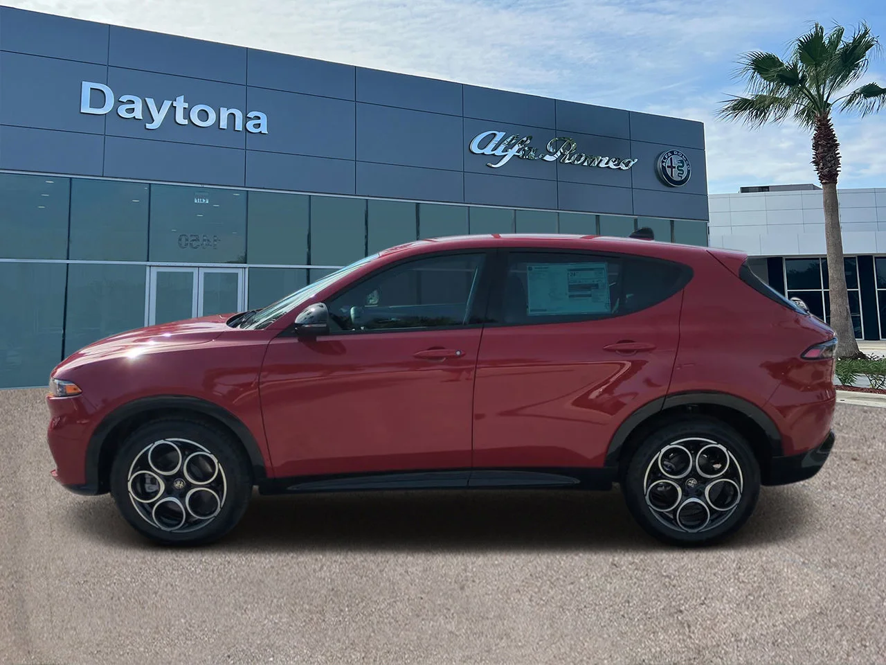 New 2025 Alfa Rosso (Red) Exterior Paint Alfa Romeo  image 6