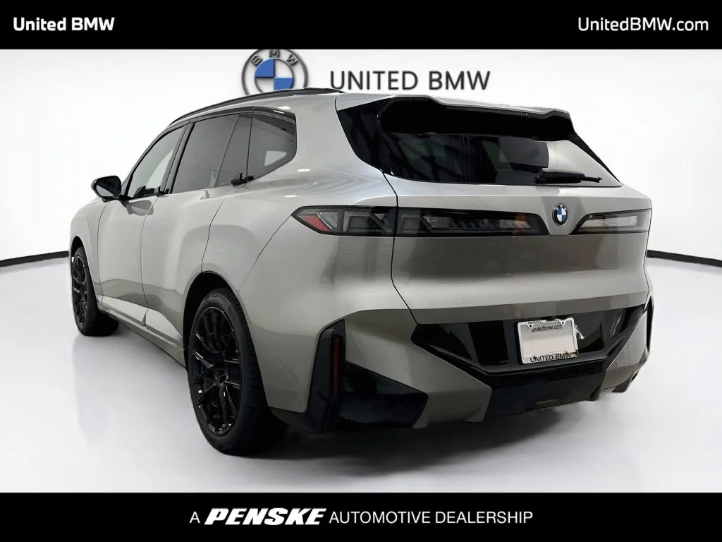 New 2027 Space Silver Metallic BMW  image 7