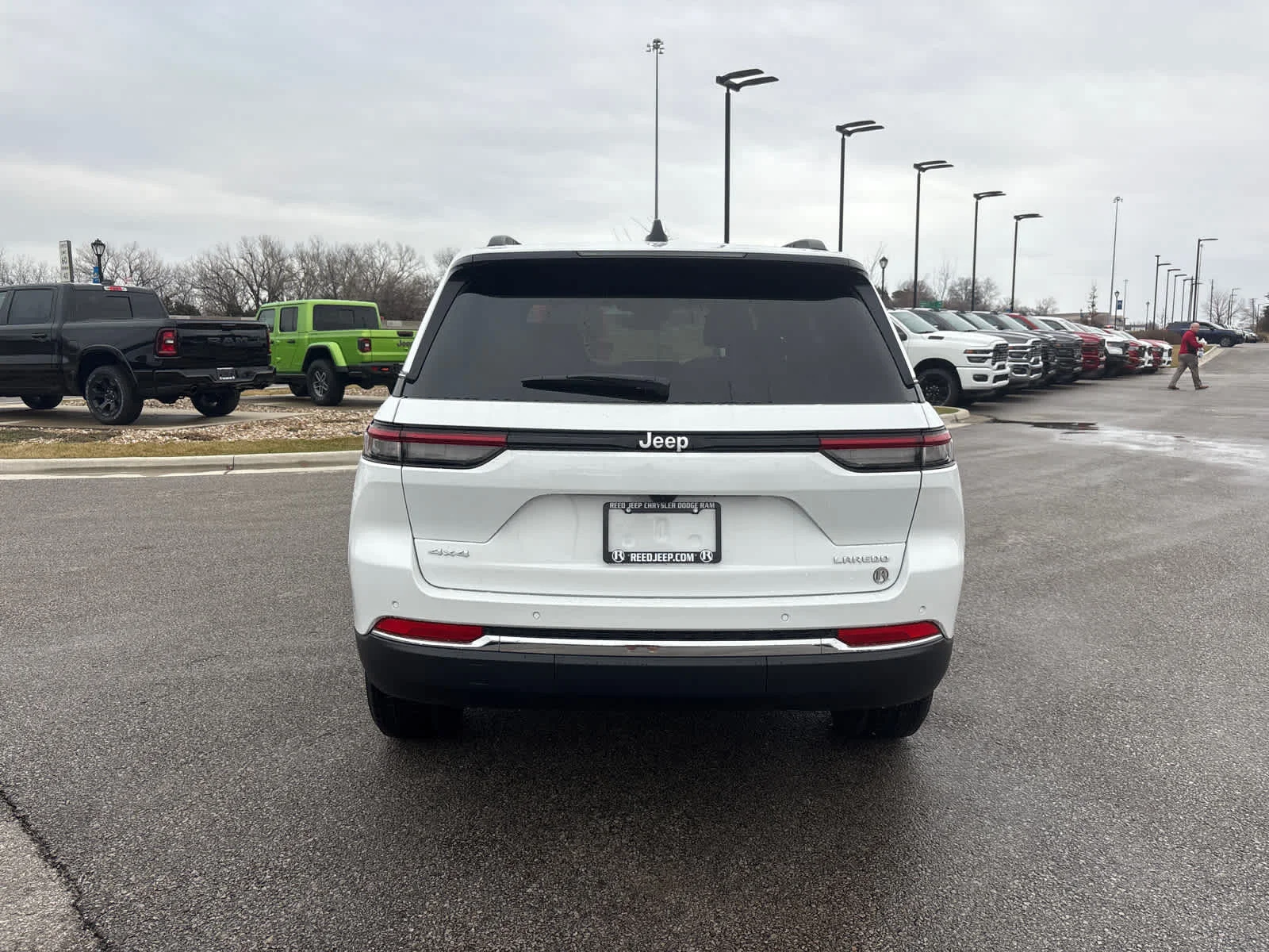 New 2026 Bright White Clear-Coat Exterior Paint Jeep Laredo image 8