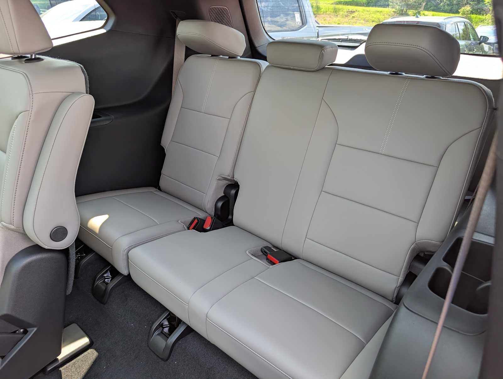 2026 GMC Acadia Elevation - Photo 18