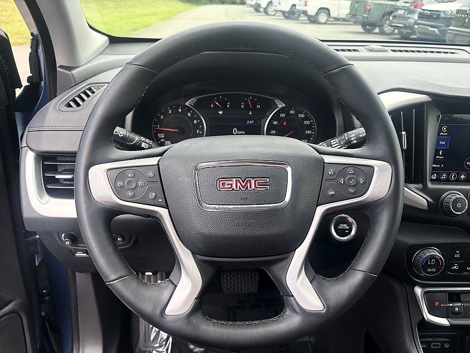 Used 2024 Downpour Metallic GMC SLT image 18