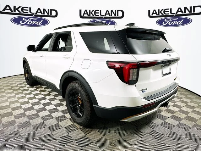 New 2026 White Ford Tremor image 5