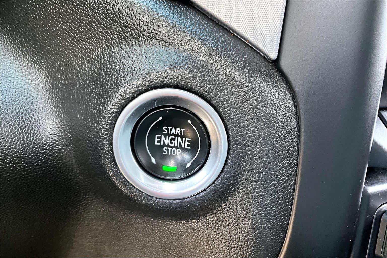 Used 2020 RED QUARTZ TINTCOAT GMC SLT image 34