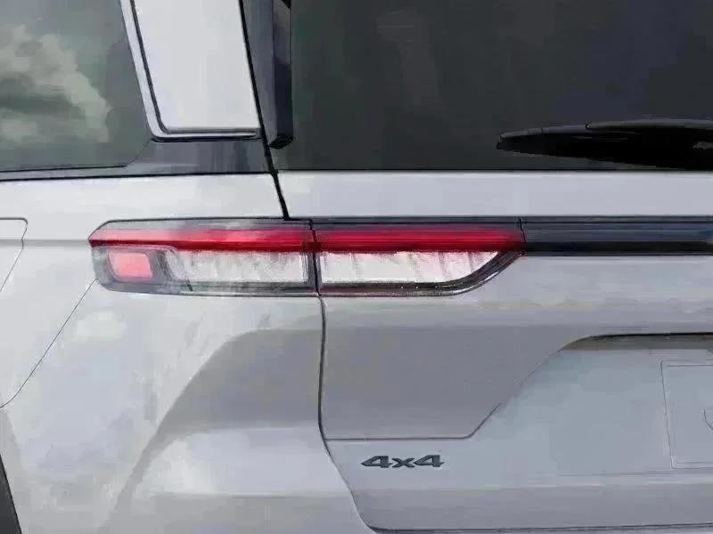 New 2026 Bright White Clearcoat Jeep Laredo image 9