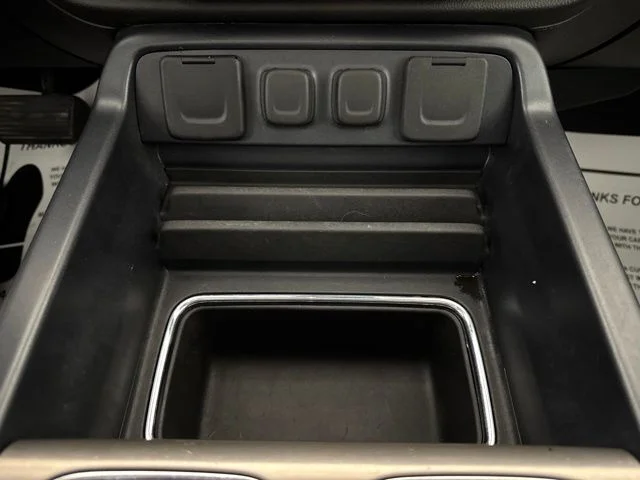 Used 2016 Iridium Metallic GMC Denali image 15