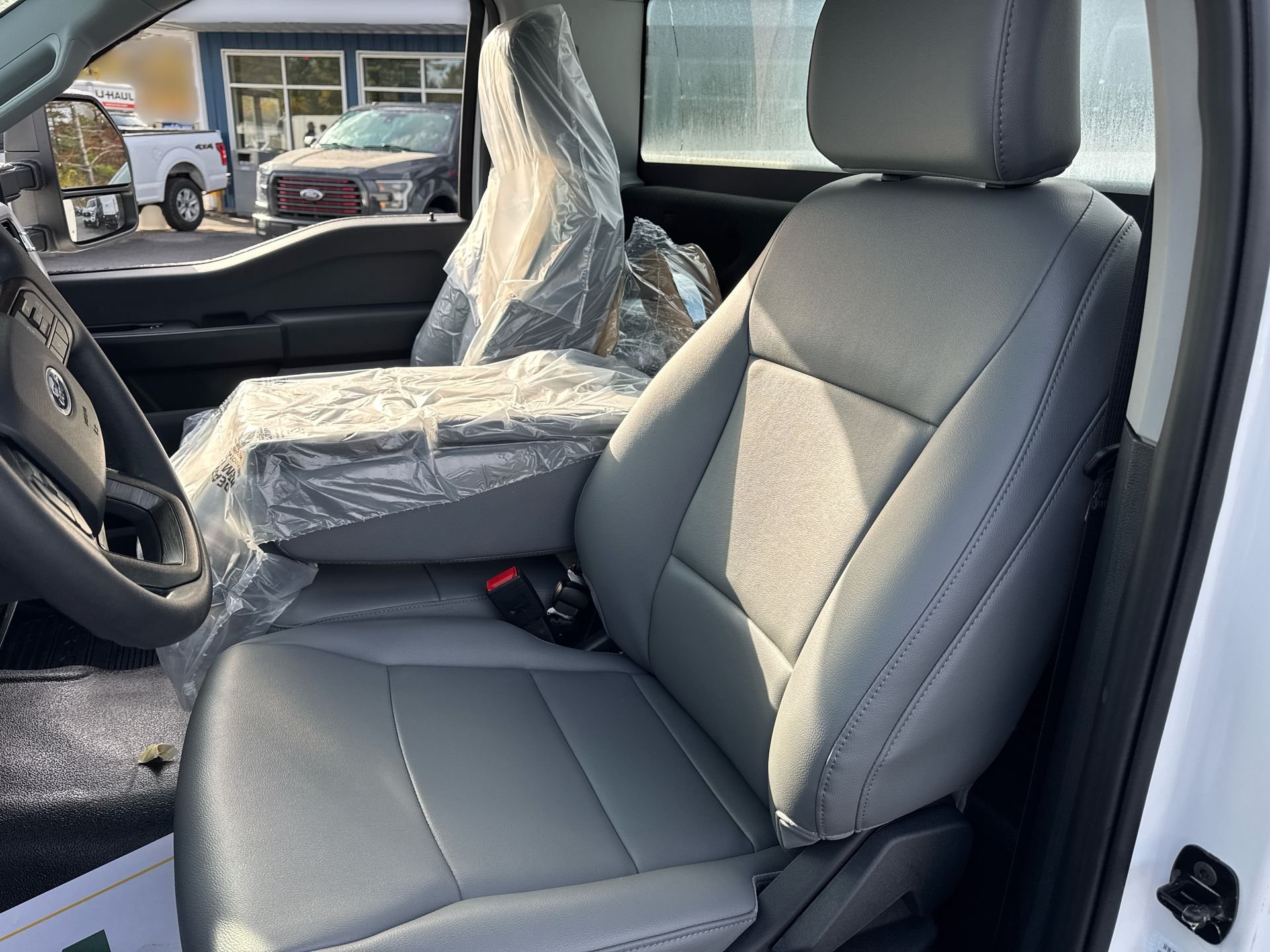 New 2026 Oxford White Ford F-350® XL image 7