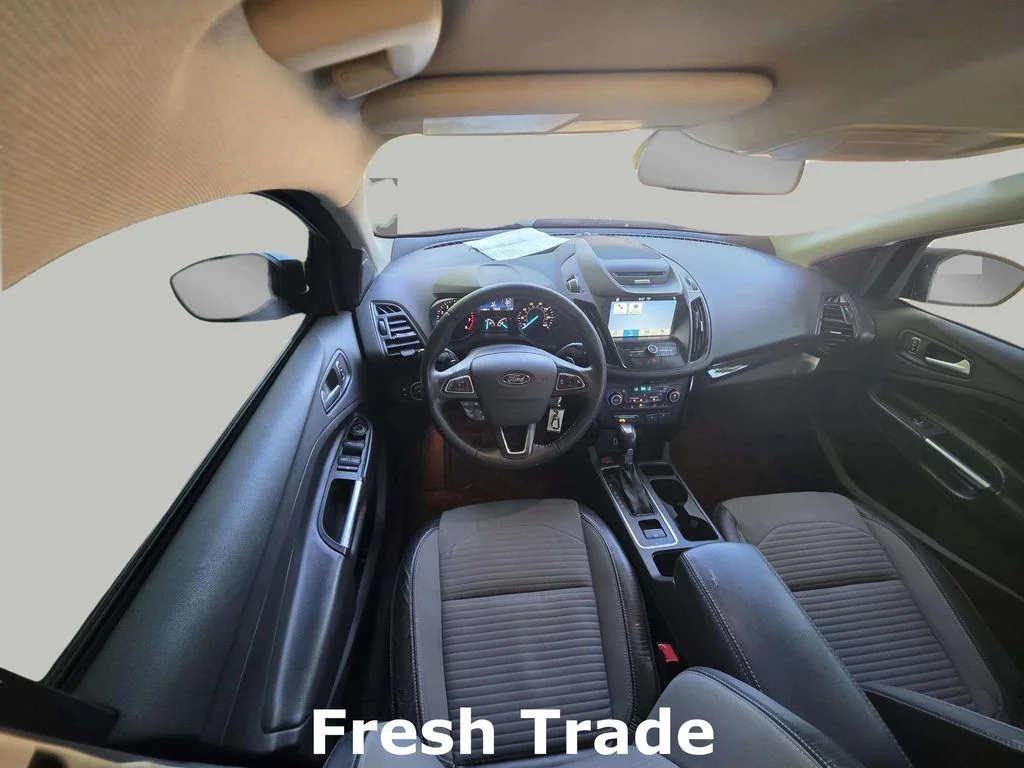 Used 2018 Lightning Blue Metallic Ford SE image 12