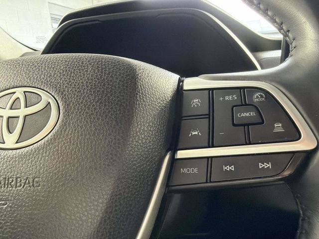 Used 2024 White Toyota XLE image 28