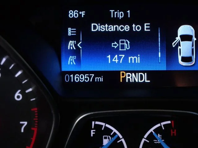 Used 2018 Red Ford SE image 20