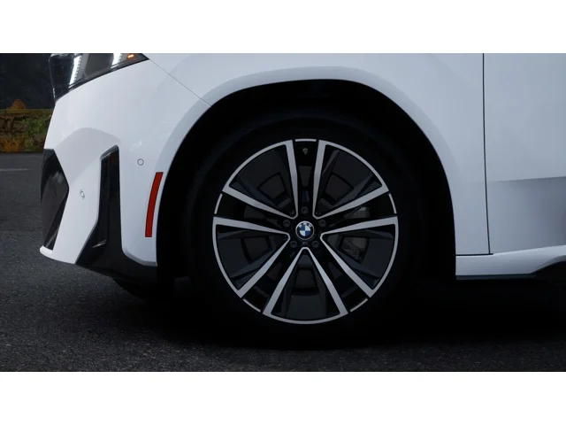 Used 2027 Alpine White BMW  image 7