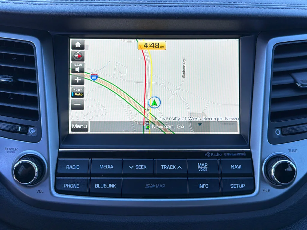 Used 2016 Silver Hyundai Limited image 29