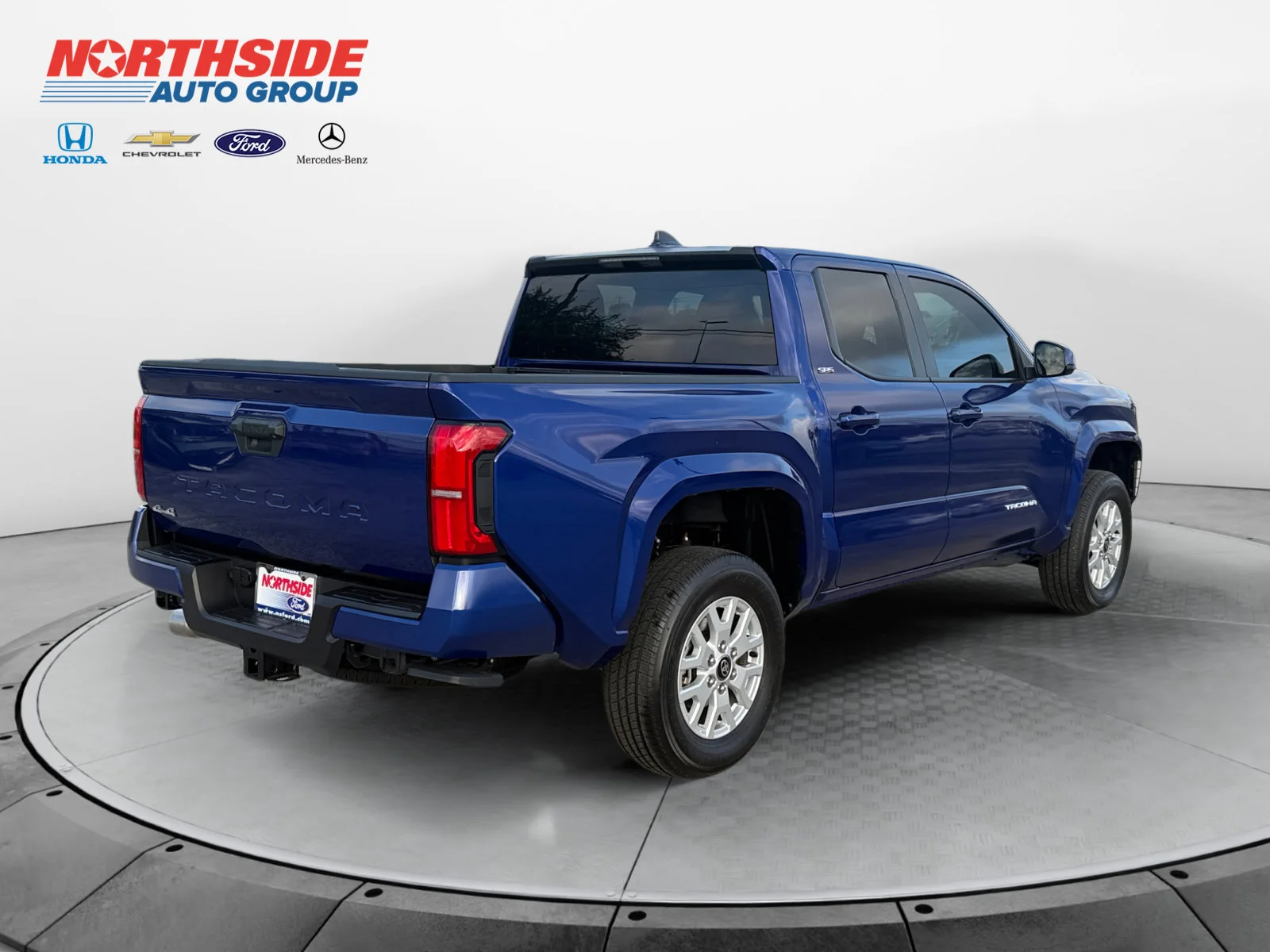 Used 2025 Blue Crush Metallic Toyota SR5 image 7