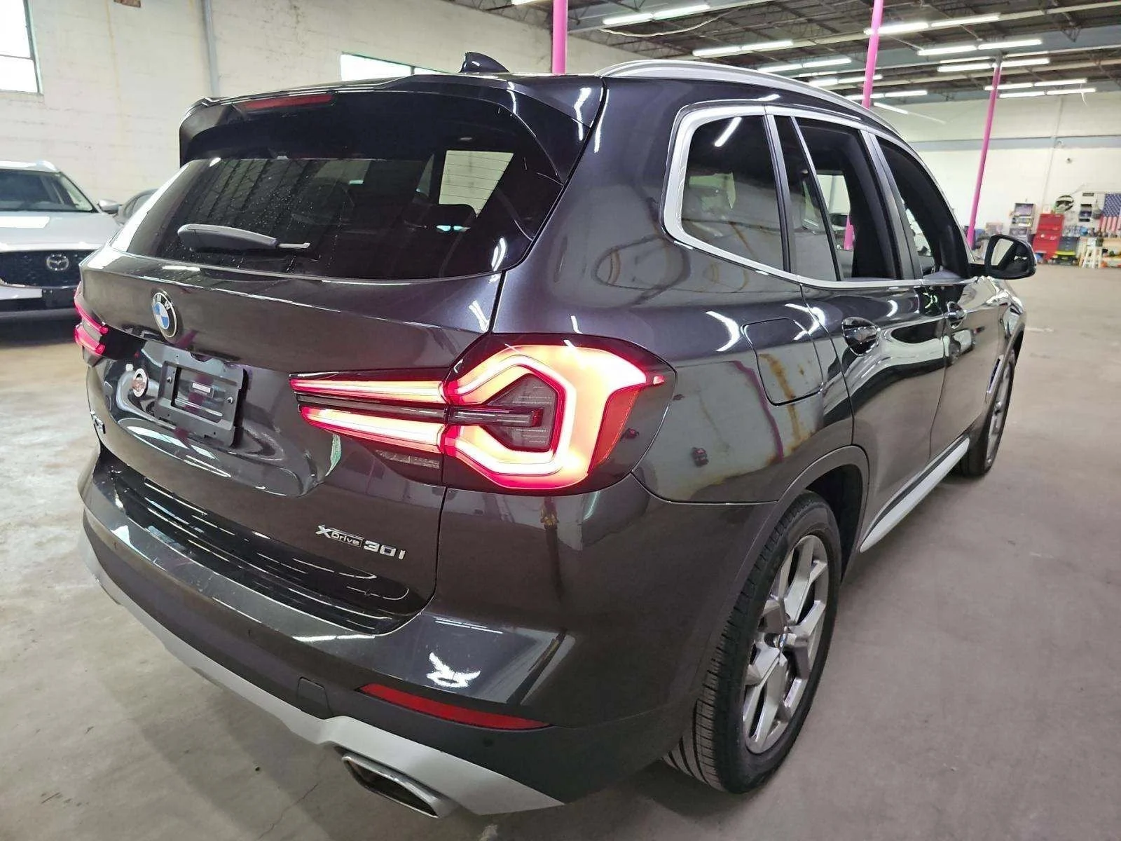 Used 2023 Dark Graphite Metallic BMW xDrive30i image 3