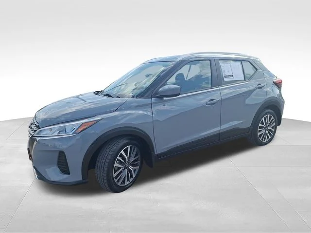 Certified Used 2024 Gray Nissan SV image 4