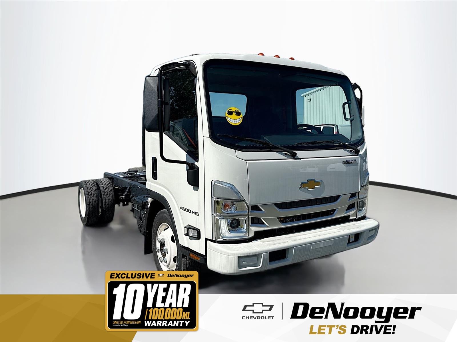 2024 Chevrolet Low Cab Forward 4500 Gas 176" WB Regular Cab's photo