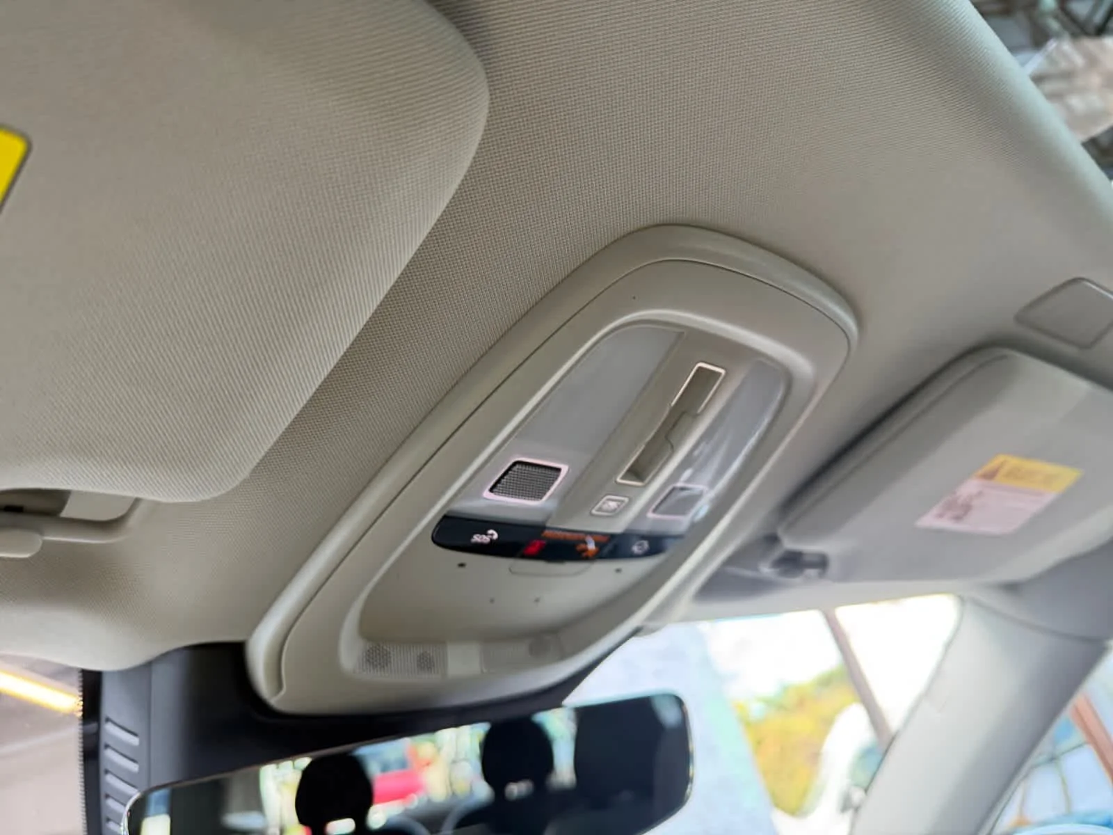 Used 2025 Crystal White Metallic Volvo Core image 31
