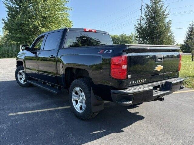 Used 2018 Black Chevrolet LT image 10