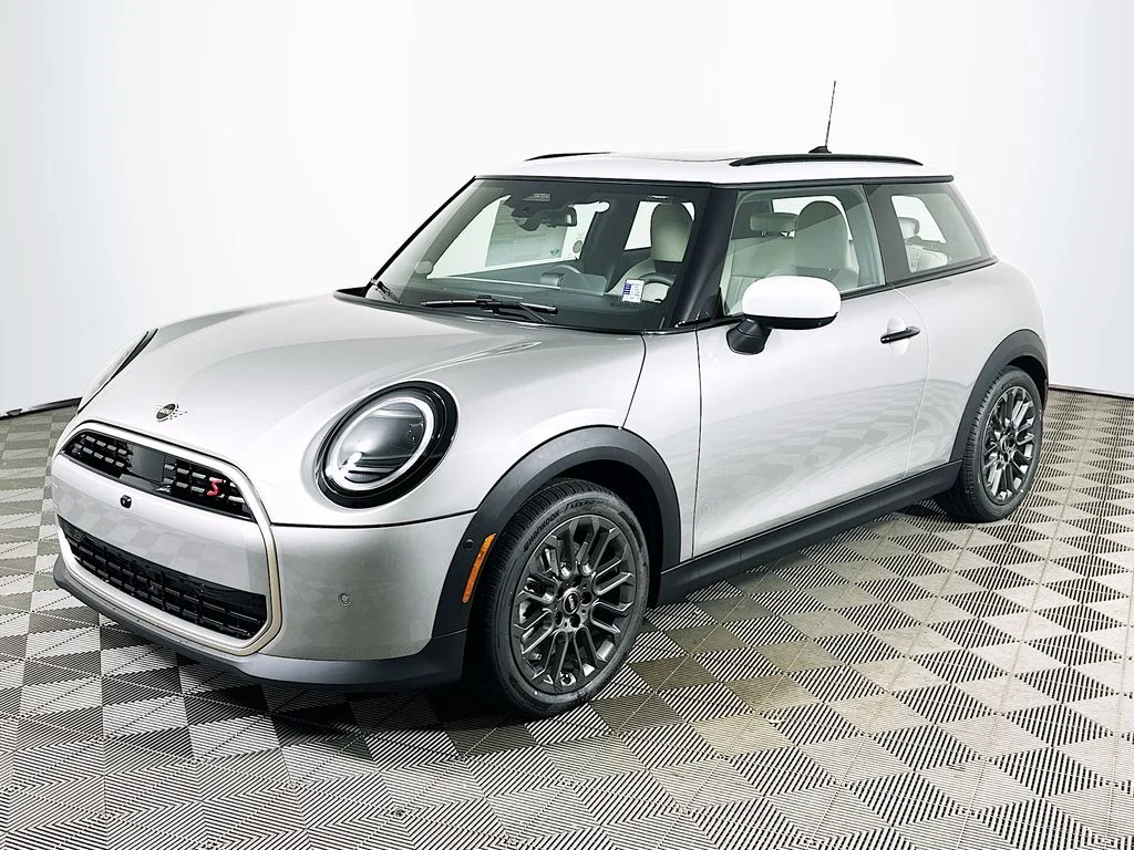 New 2026 Silver MINI Iconic image 1