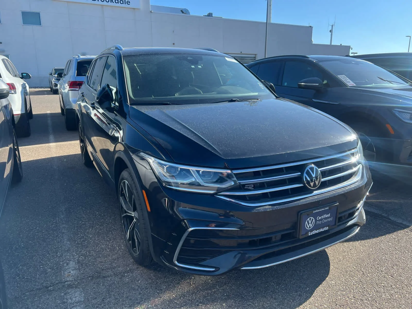 Certified 2023 Volkswagen Tiguan SEL R-LINE with VIN 3VV4B7AX8PM075795 for sale in Brooklyn Center, Minnesota
