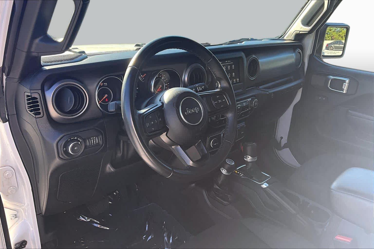 Used 2022 Bright White Clearcoat Jeep Unlimited Willys image 17