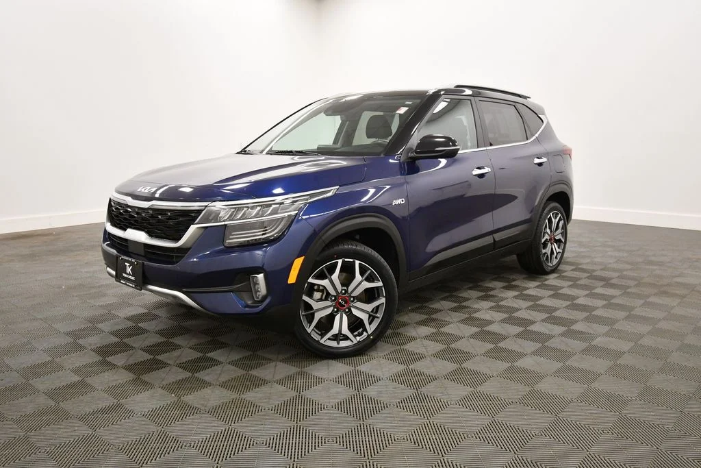 Certified 2023 Kia Seltos SX with VIN KNDETCA26P7421561 for sale in Rochester, Minnesota