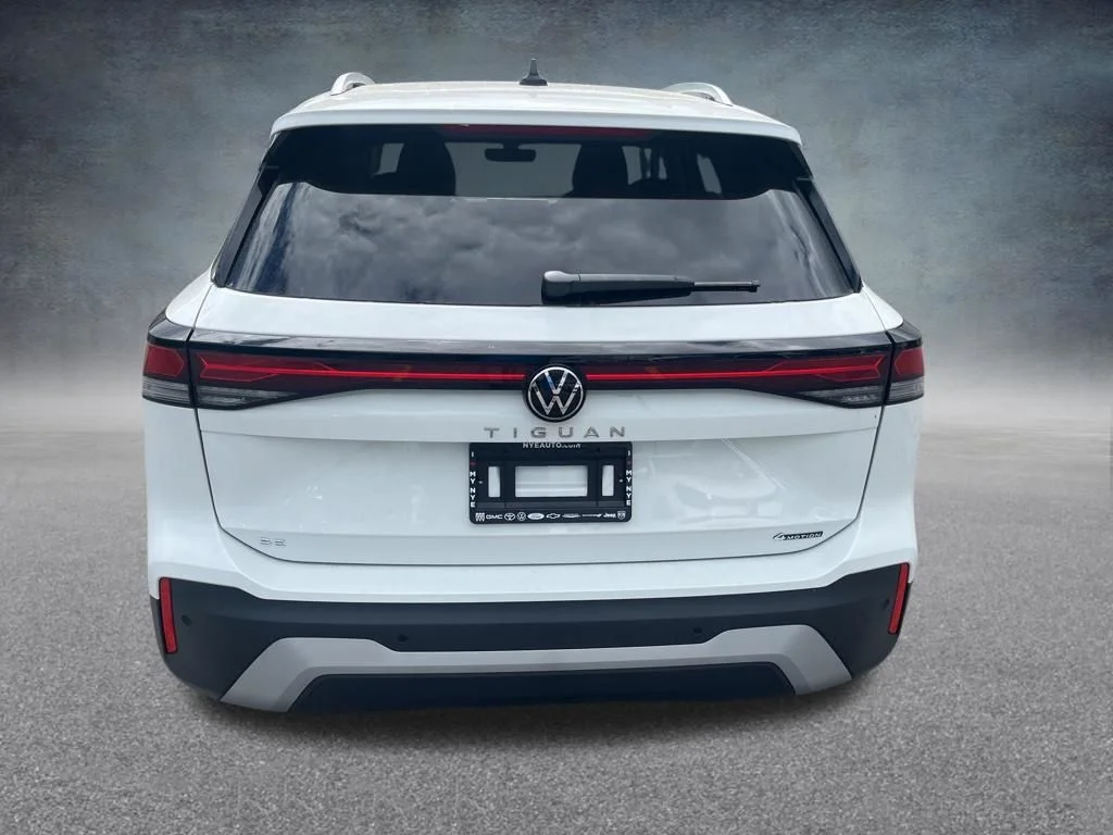 New 2026 White Volkswagen 2.0T SE image 4