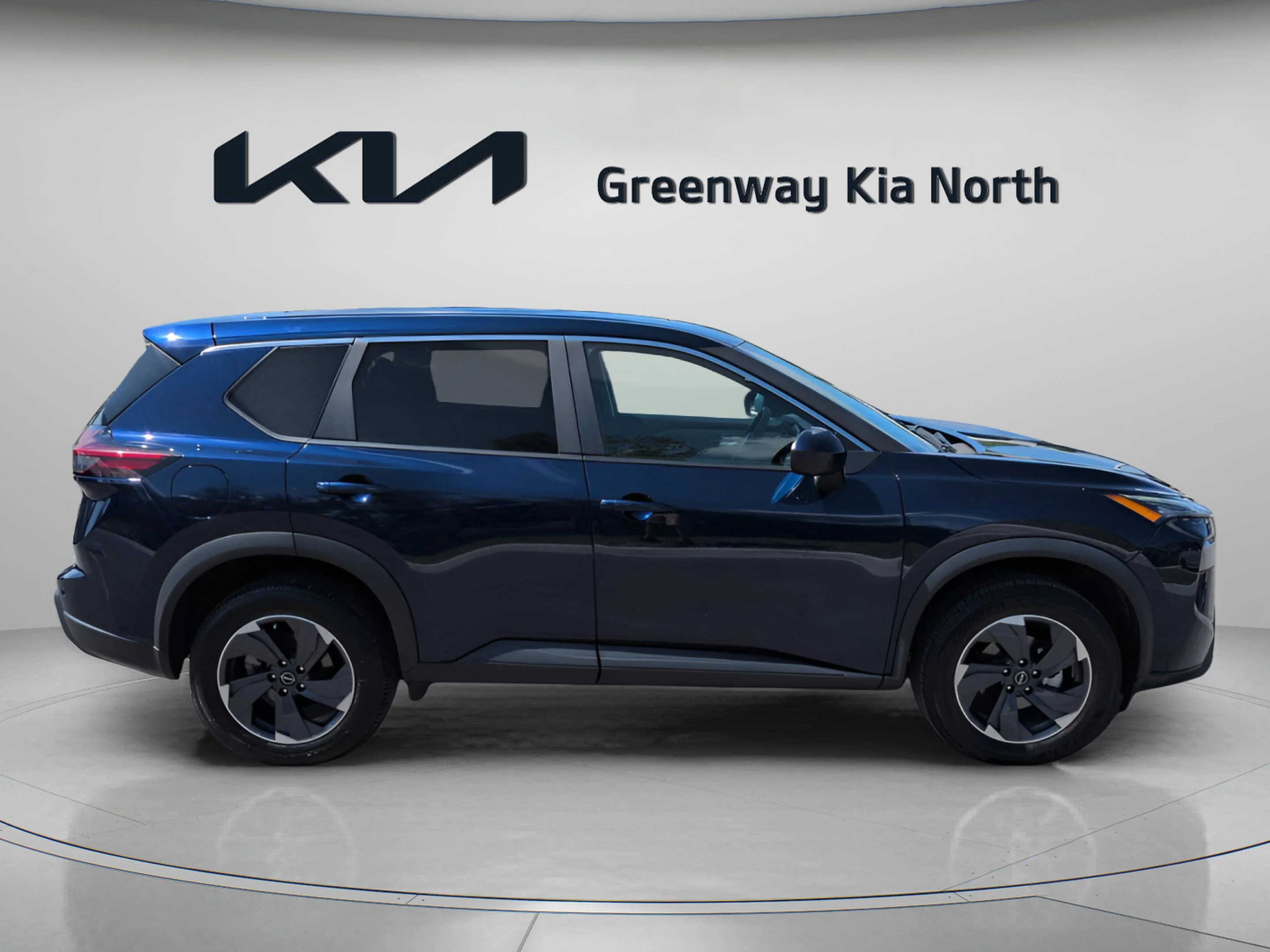 Used 2024 Deep Ocean Blue Pearl Nissan SV image 8