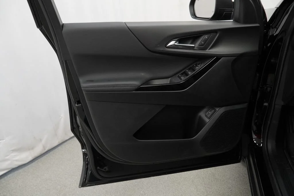 New 2026 Mosaic Black Metallic Chevrolet LT image 20
