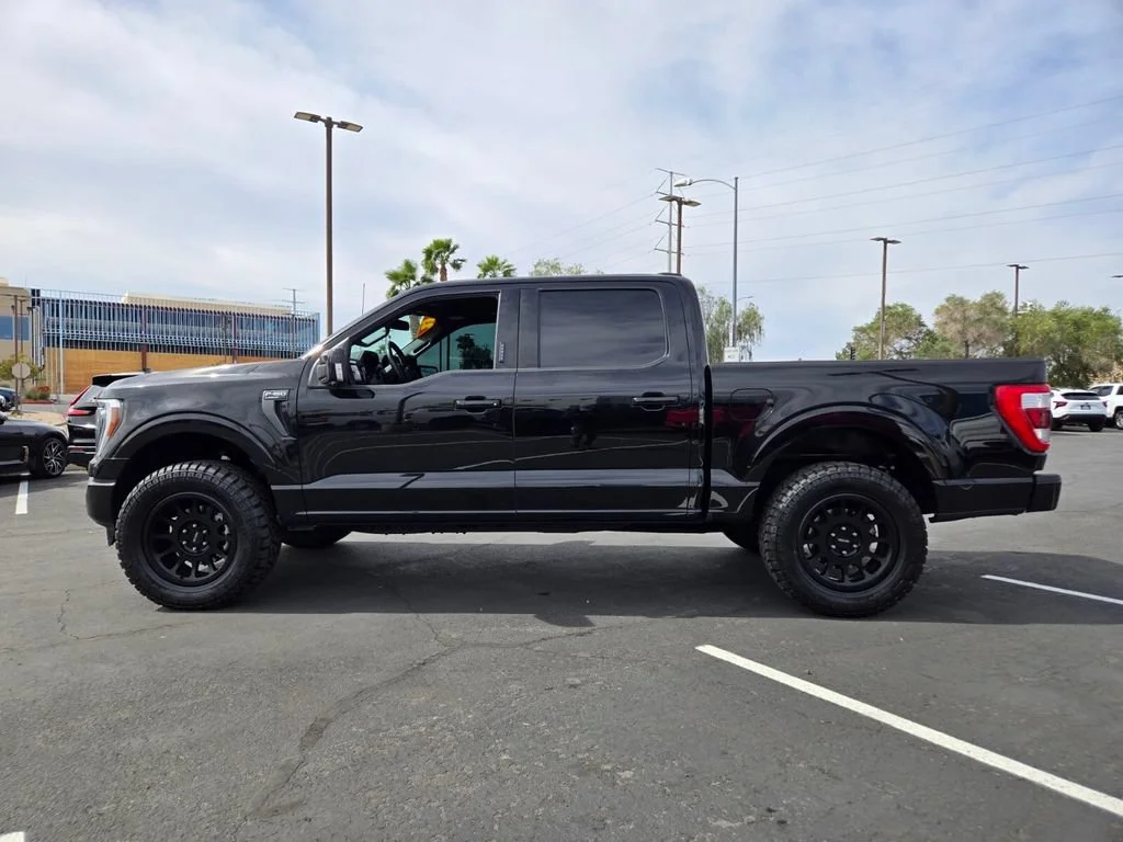 Used 2023 Black Ford Lariat image 3