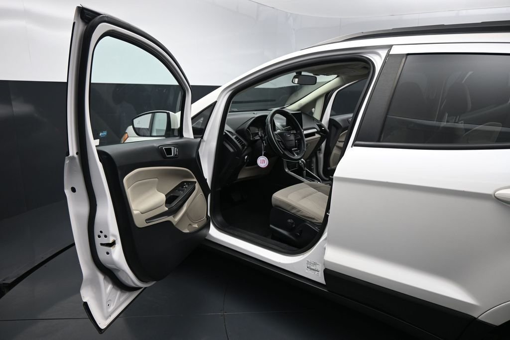 Certified Used 2019 White Ford SE image 9