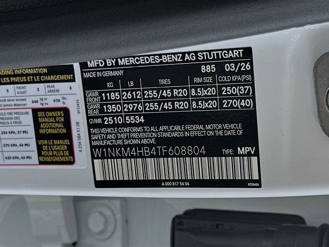 New 2026 MANUFAKTUR Moonlight White Metallic Mercedes-Benz GLC 300 image 62