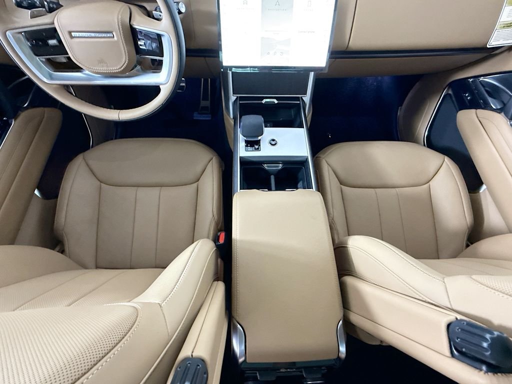 New 2026 Obsidian Black Satin Land Rover SE image 16