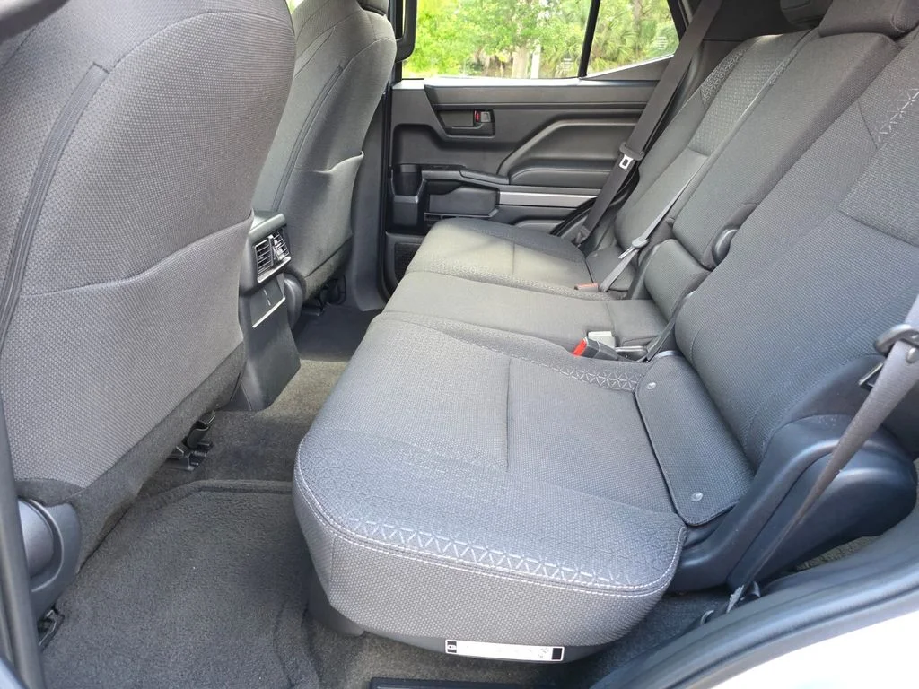 Used 2025  Toyota SR5 image 22