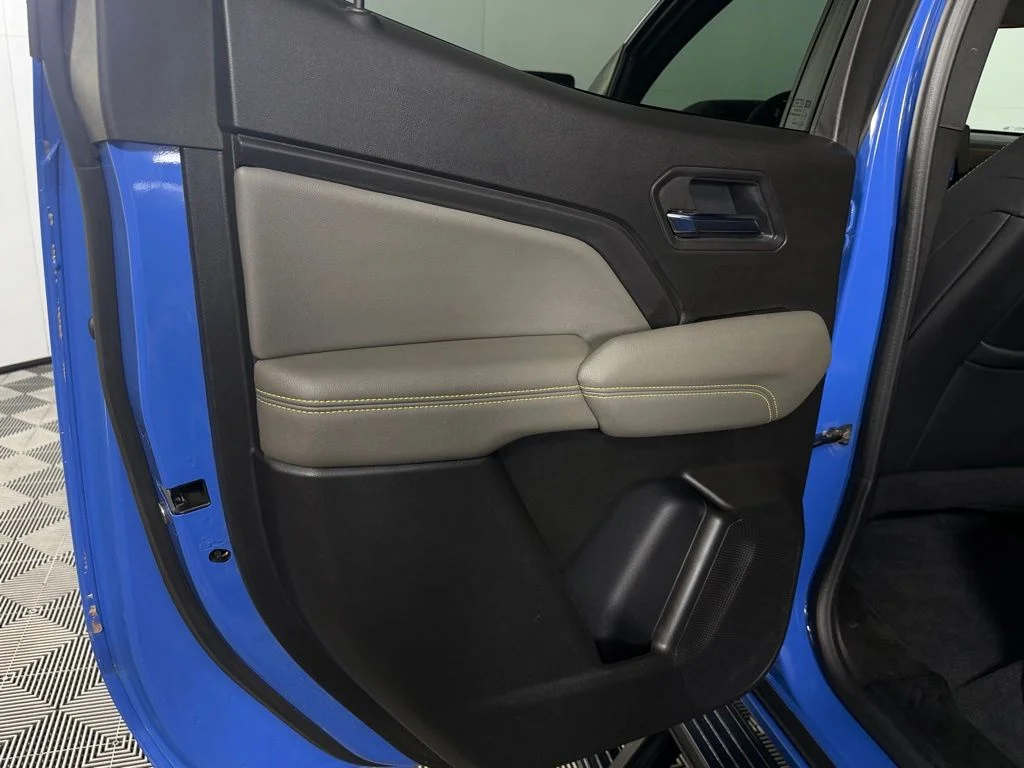 Certified Used 2025 Blue Chevrolet ZR2 image 30