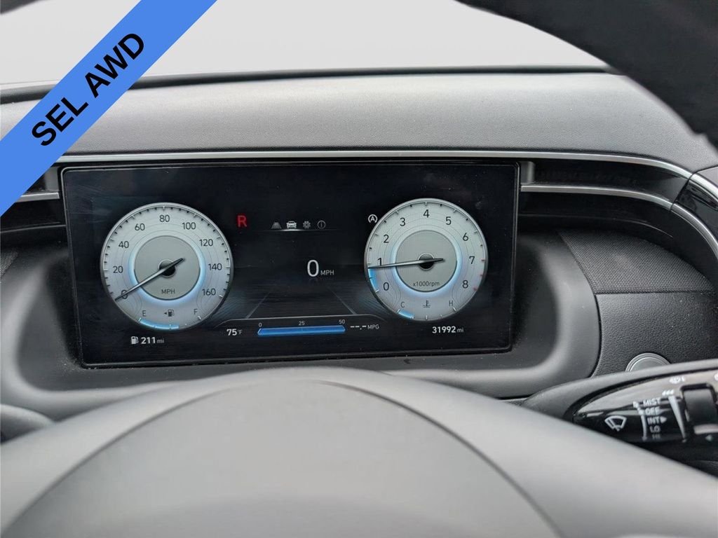 Used 2023 White Hyundai SEL image 31