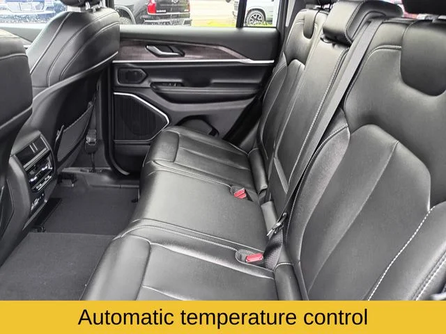 Used 2023 Silver Jeep Limited image 19