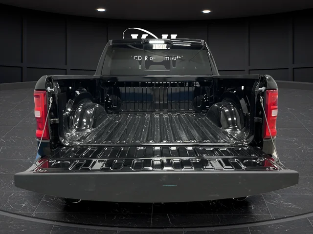 New 2026 Diamond Black Crystal Pearl-Coat Exterior Paint RAM Laramie image 27
