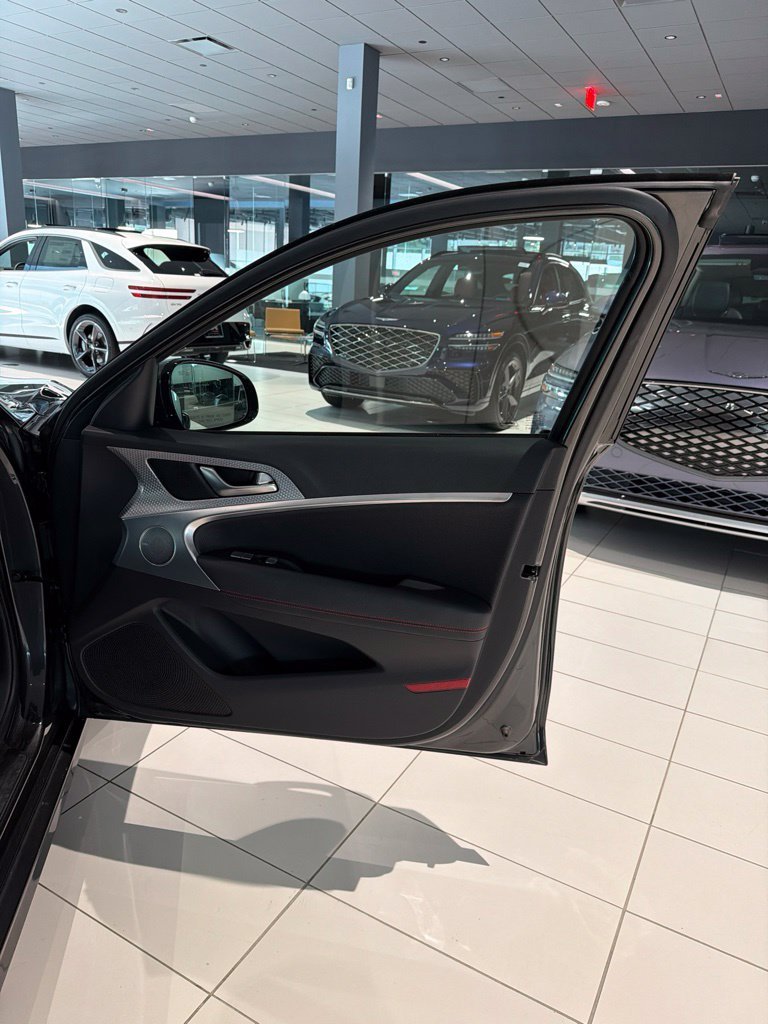 2023 GENESIS G70 Standard - Photo 20